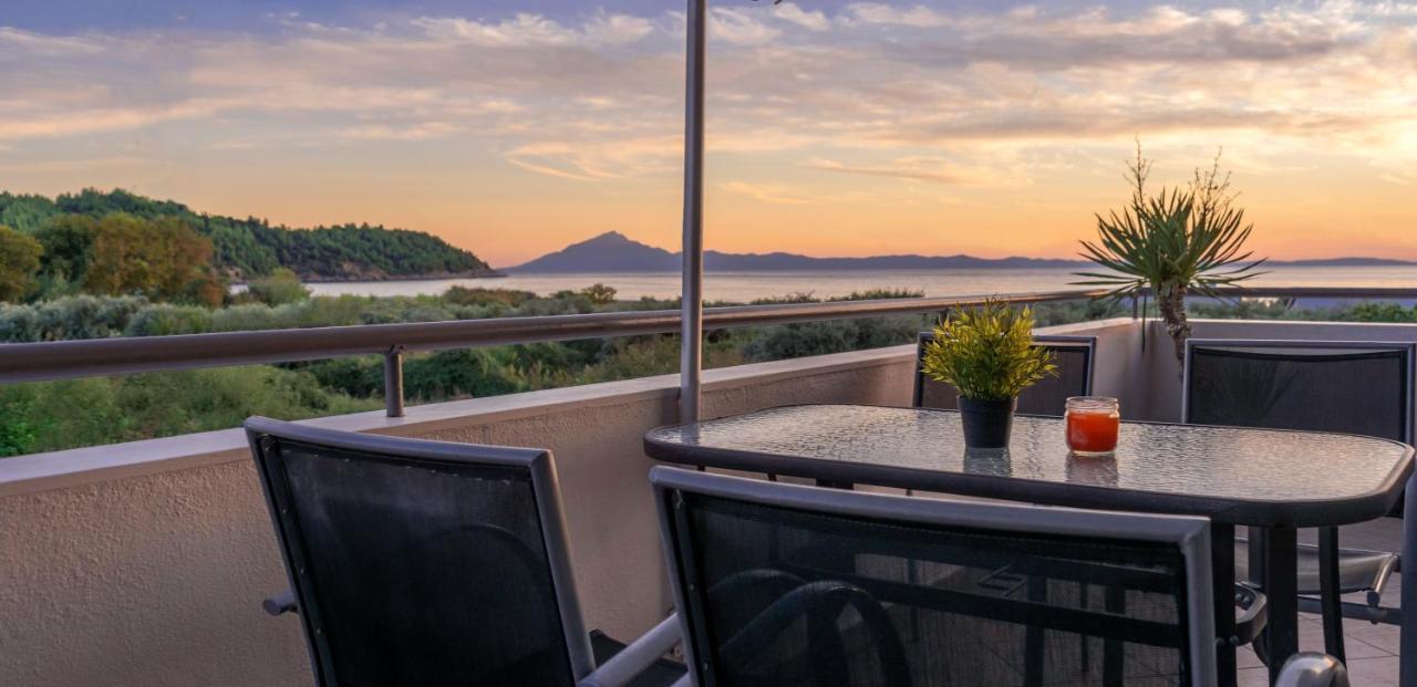 Kapahi Seaview Hotel Apartments Potos Bagian luar foto