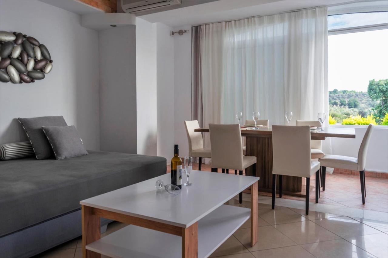 Kapahi Seaview Hotel Apartments Potos Bagian luar foto