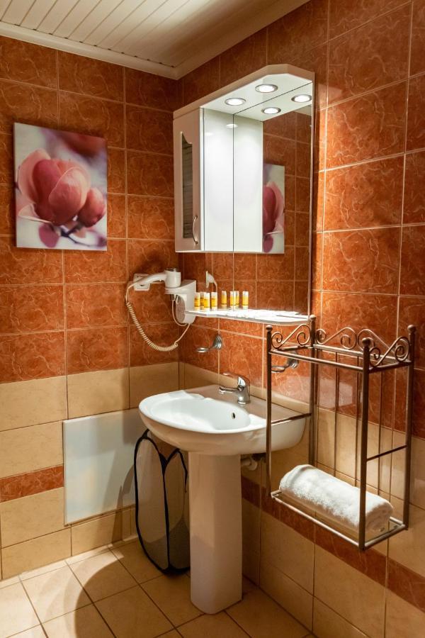 Kapahi Seaview Hotel Apartments Potos Bagian luar foto