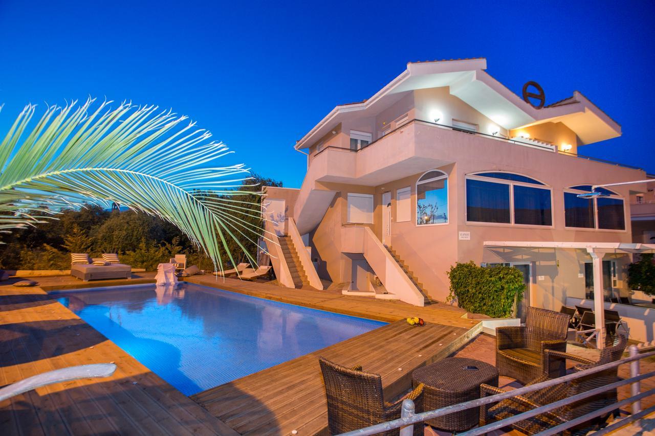 Kapahi Seaview Hotel Apartments Potos Bagian luar foto